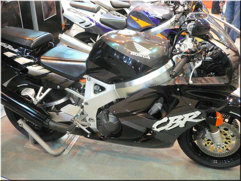 MOTO 