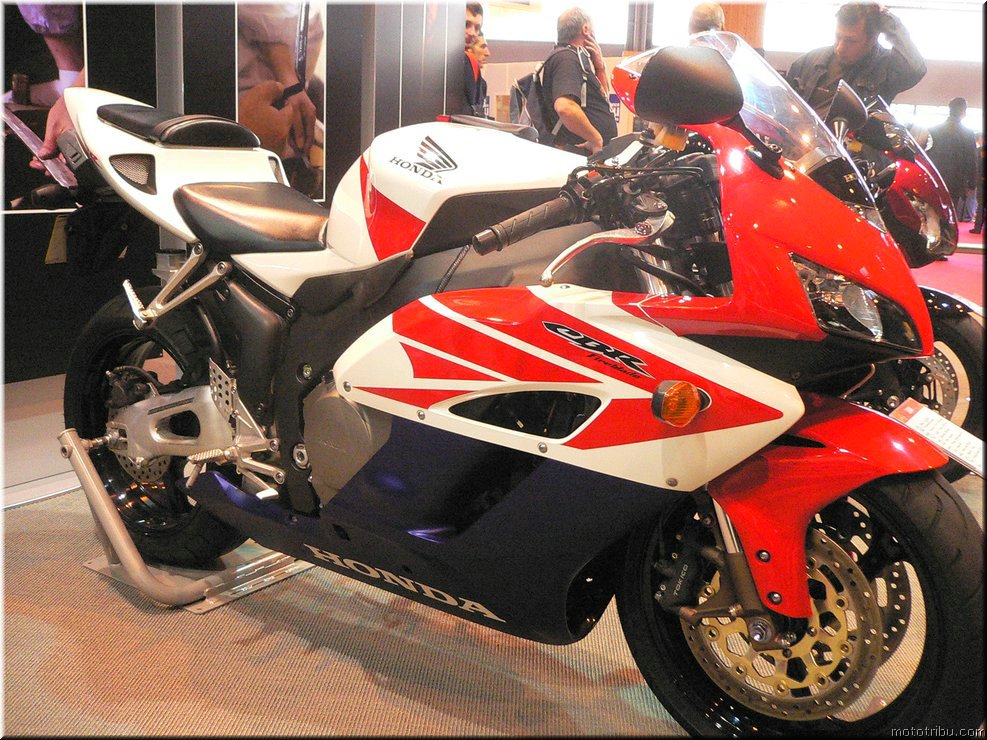MOTO 