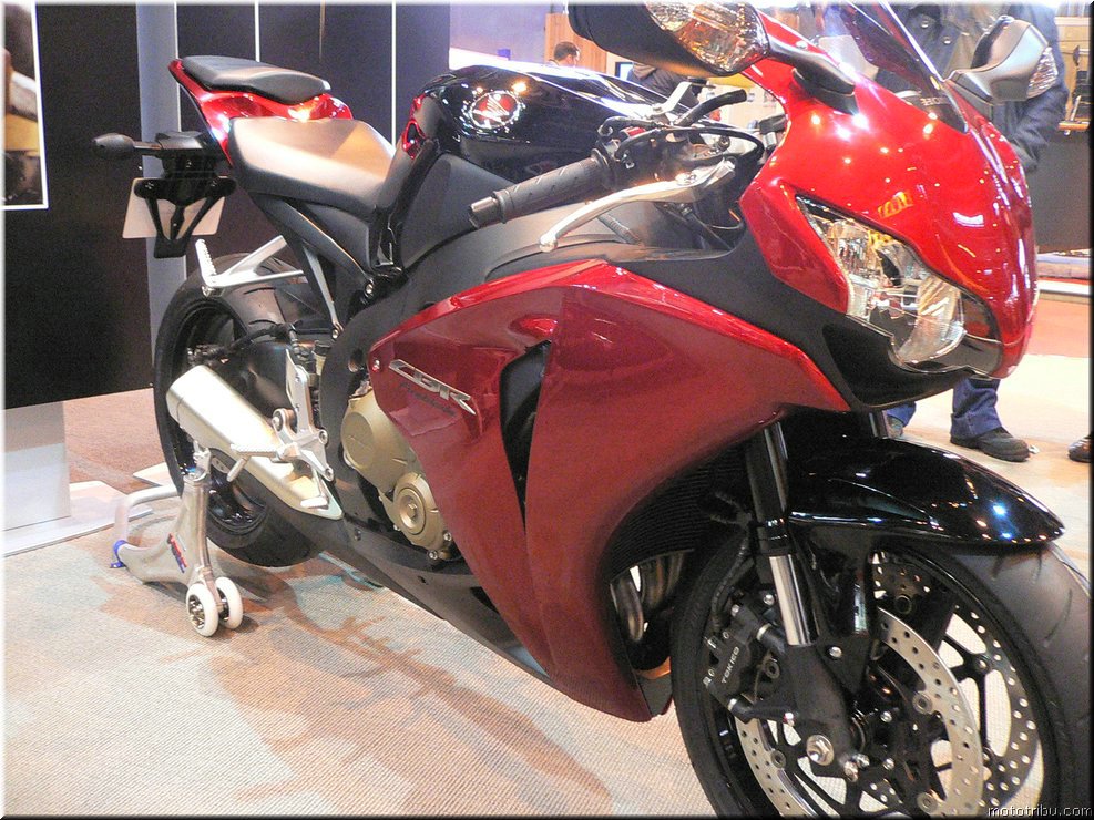 MOTO 
