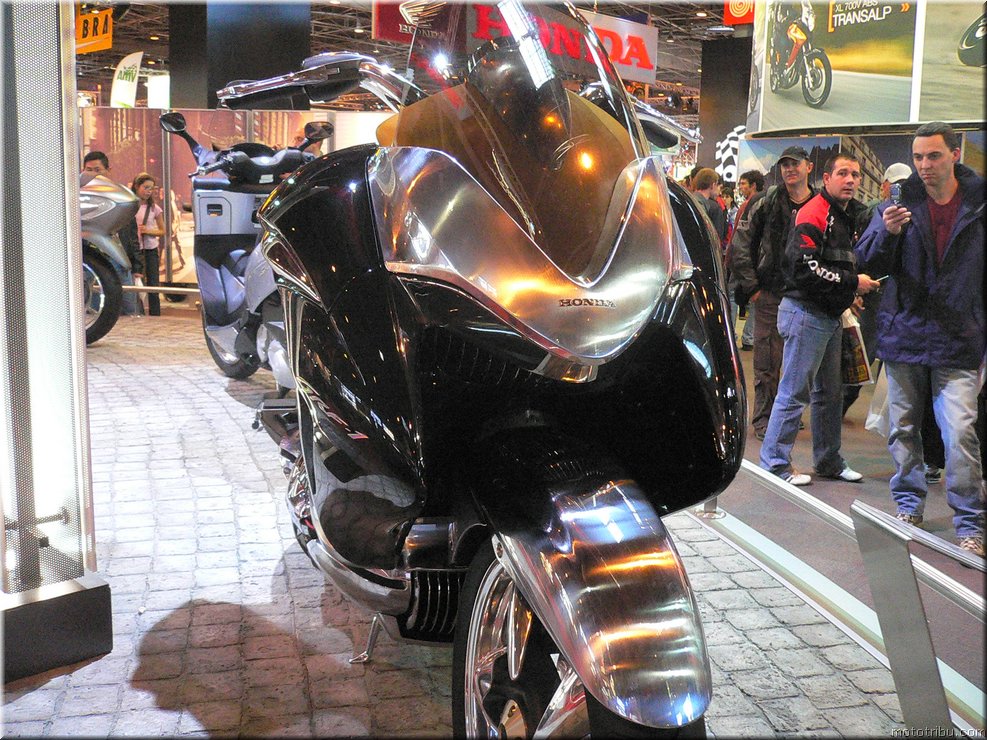 MOTO 
