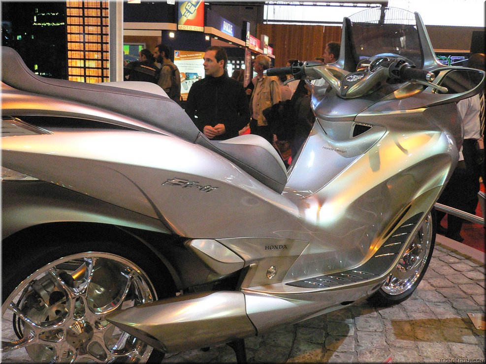 MOTO 