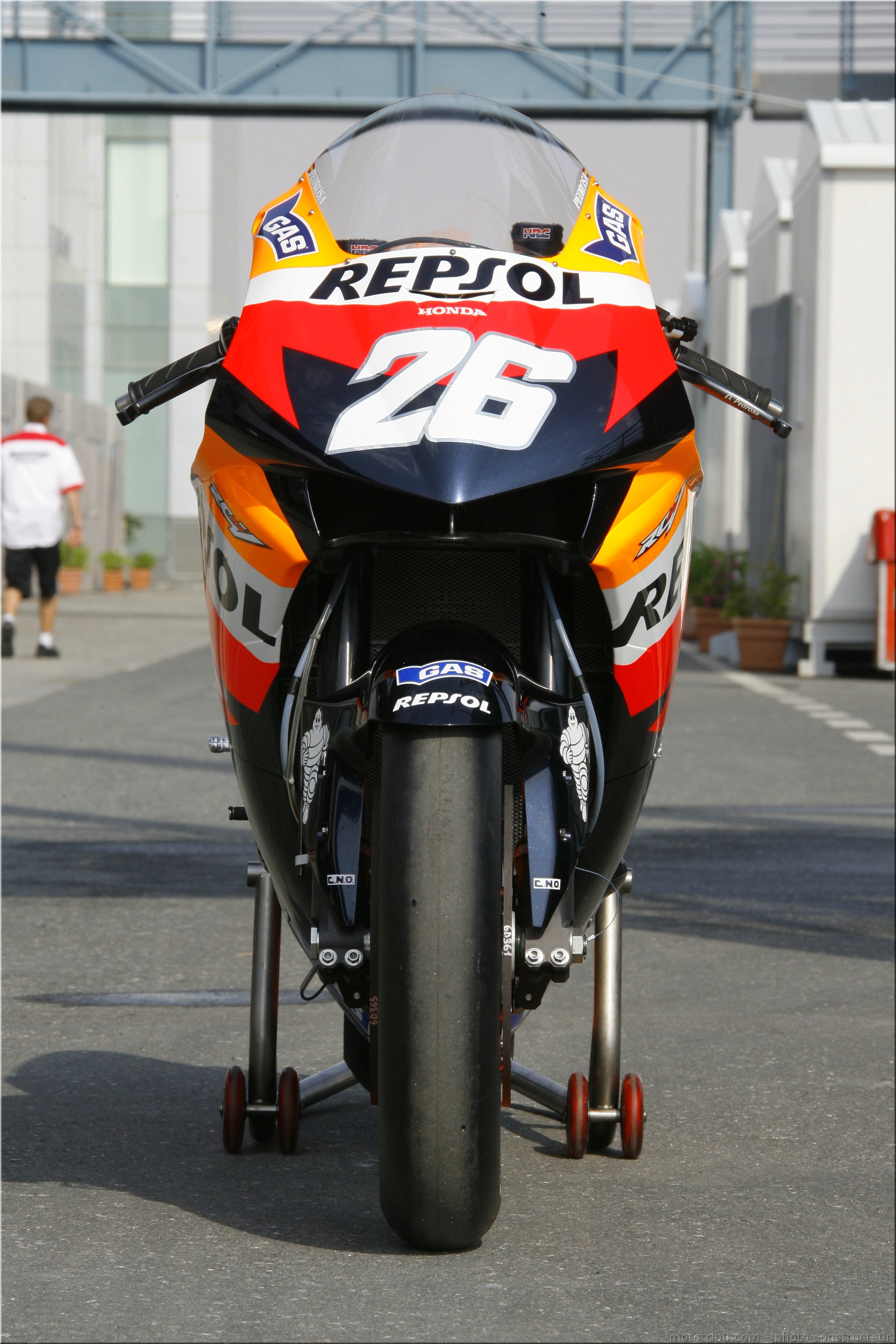 MOTO 