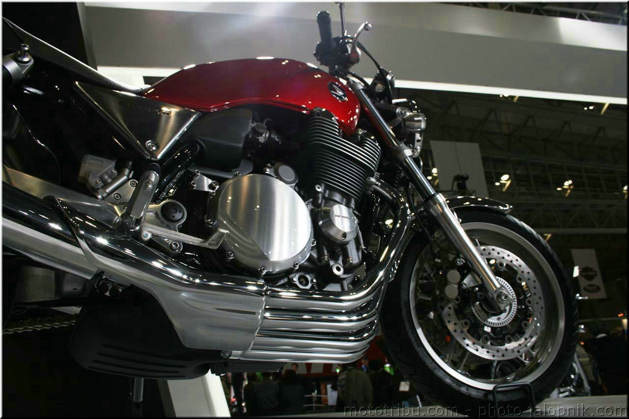 MOTO 