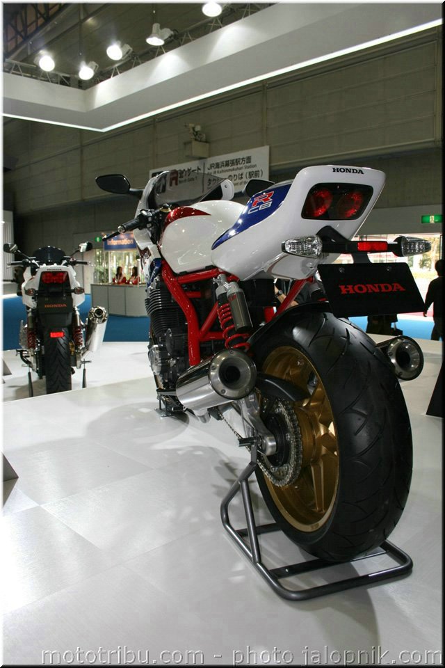 MOTO 