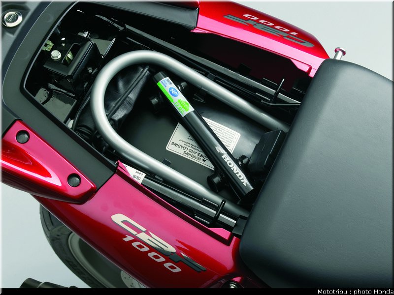 honda_cbf_1000_2008_048