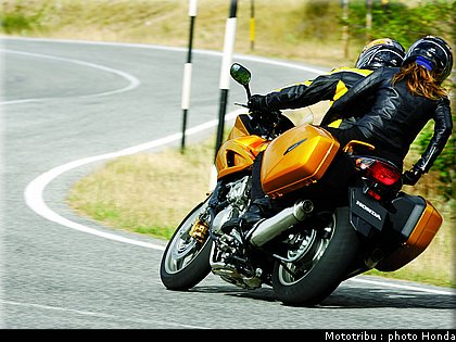 honda_cbf_1000_2008_005.jpg