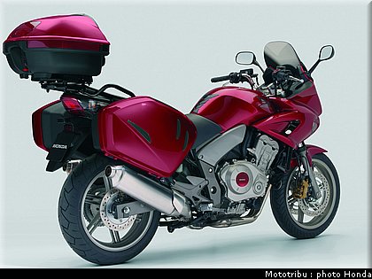 honda_cbf_1000_2008_021.jpg
