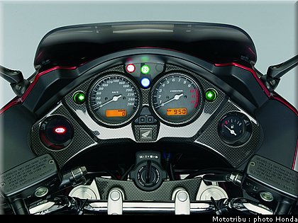 honda_cbf_1000_2008_038.jpg