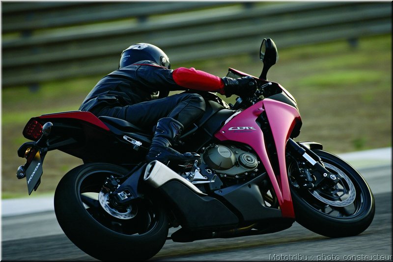 MOTO 