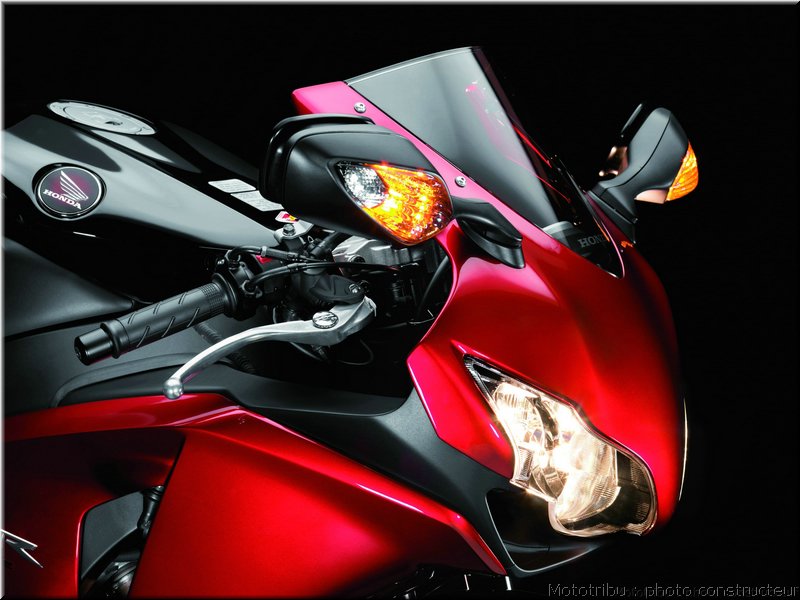 MOTO 