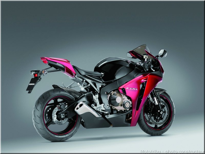 MOTO 
