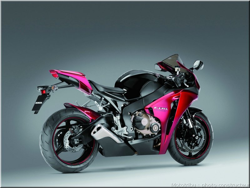 MOTO 
