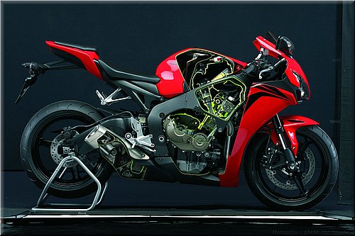 honda-1000cbr-2008-0007.jpg
