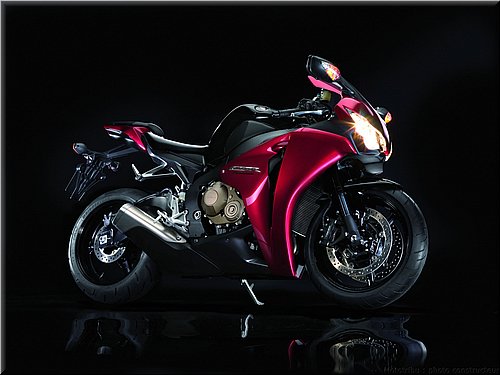 honda-1000cbr-2008-0012.jpg