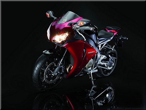 honda-1000cbr-2008-0014.jpg