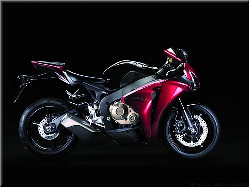 honda-1000cbr-2008-0016.jpg
