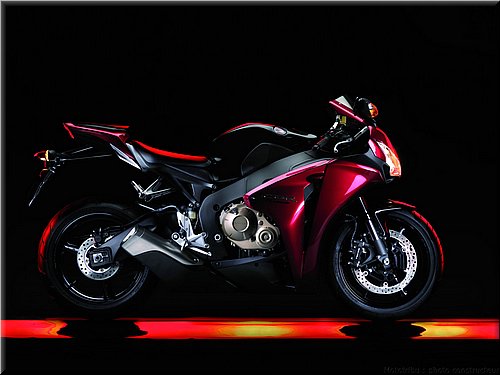 honda-1000cbr-2008-0017.jpg