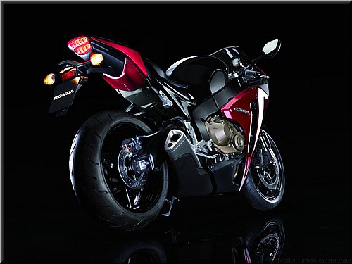 honda-1000cbr-2008-0020.jpg