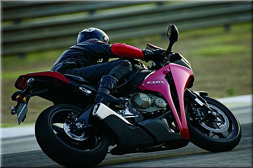 honda-1000cbr-2008-0031.jpg