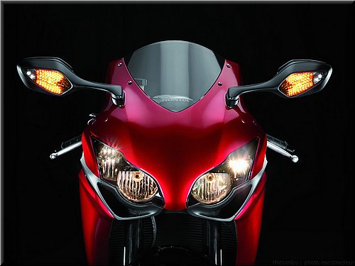 honda-1000cbr-2008-0041.jpg