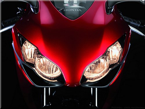 honda-1000cbr-2008-0043.jpg
