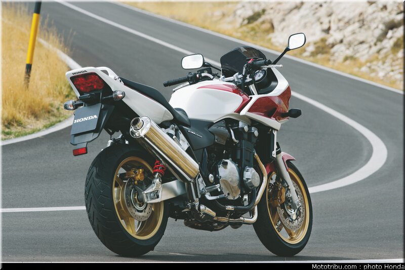 honda_cb1300s_2008_004