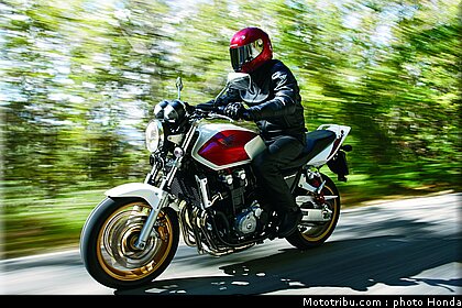 honda_1300cb_2008_001.jpg