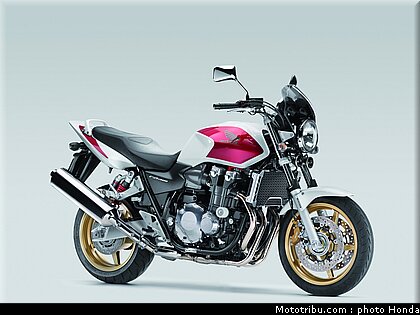 honda_1300cb_2008_008.jpg