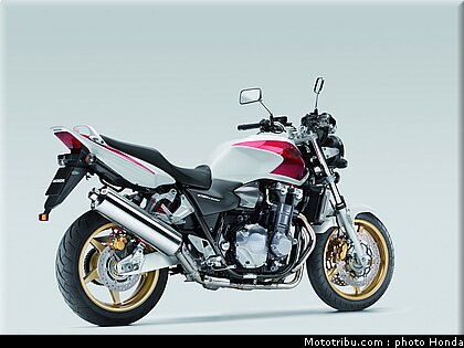 honda_1300cb_2008_012.jpg