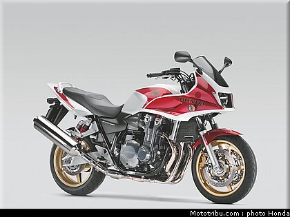 honda_cb1300s_2008_005.jpg