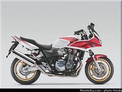 honda_cb1300s_2008_007.jpg