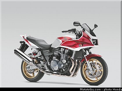 honda_cb1300s_2008_010.jpg