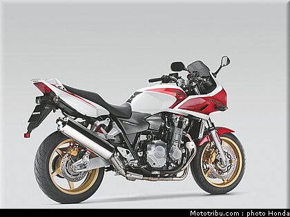 honda_cb1300s_2008_011.jpg