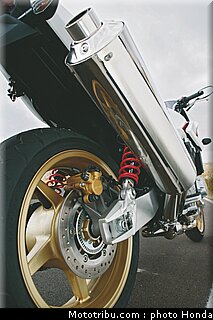 honda_cb1300s_2008_013.jpg