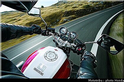 honda_1300cb_2008_003.jpg