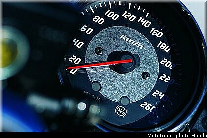 honda_1300cb_2008_012.jpg