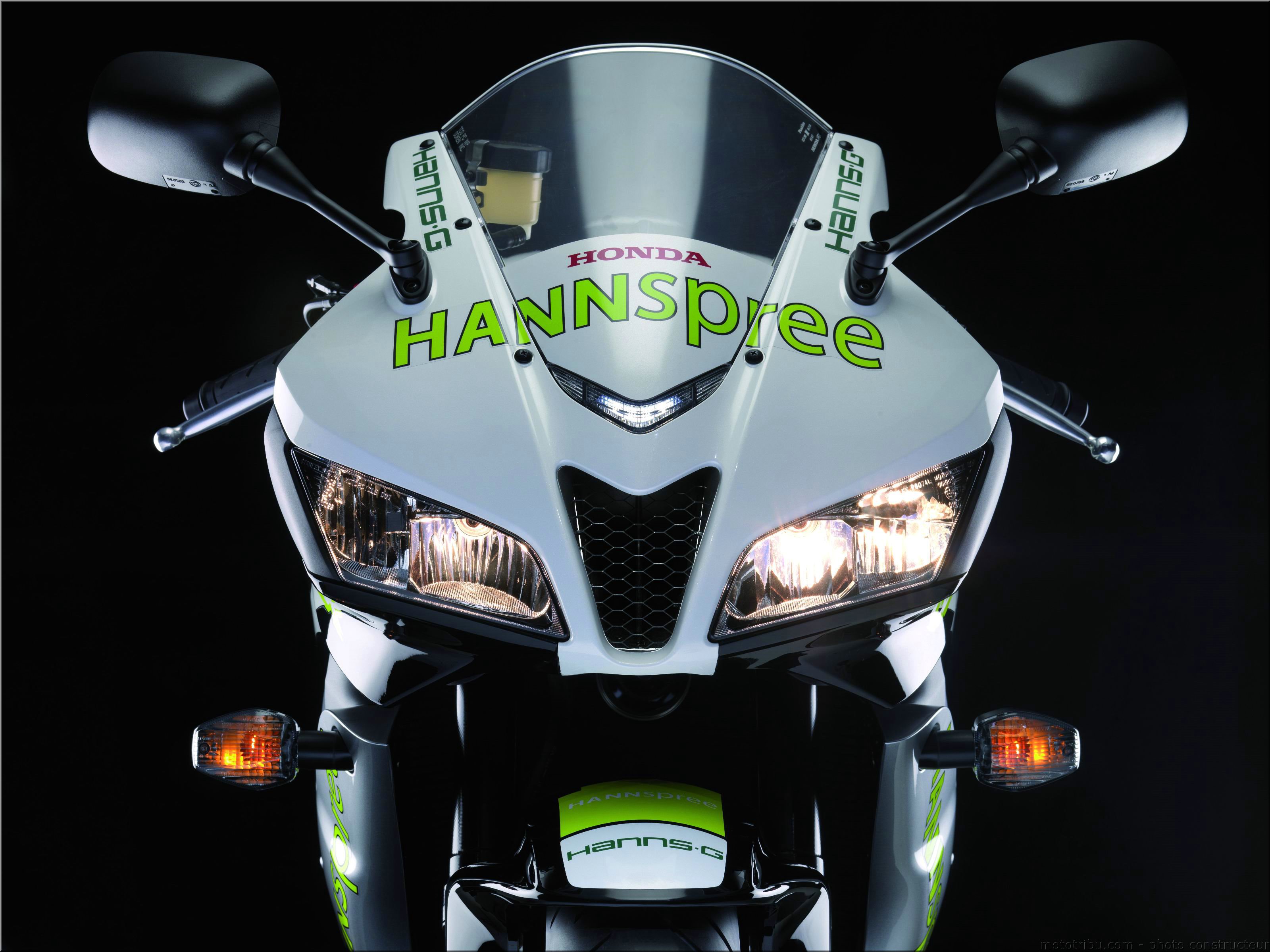 MOTO 