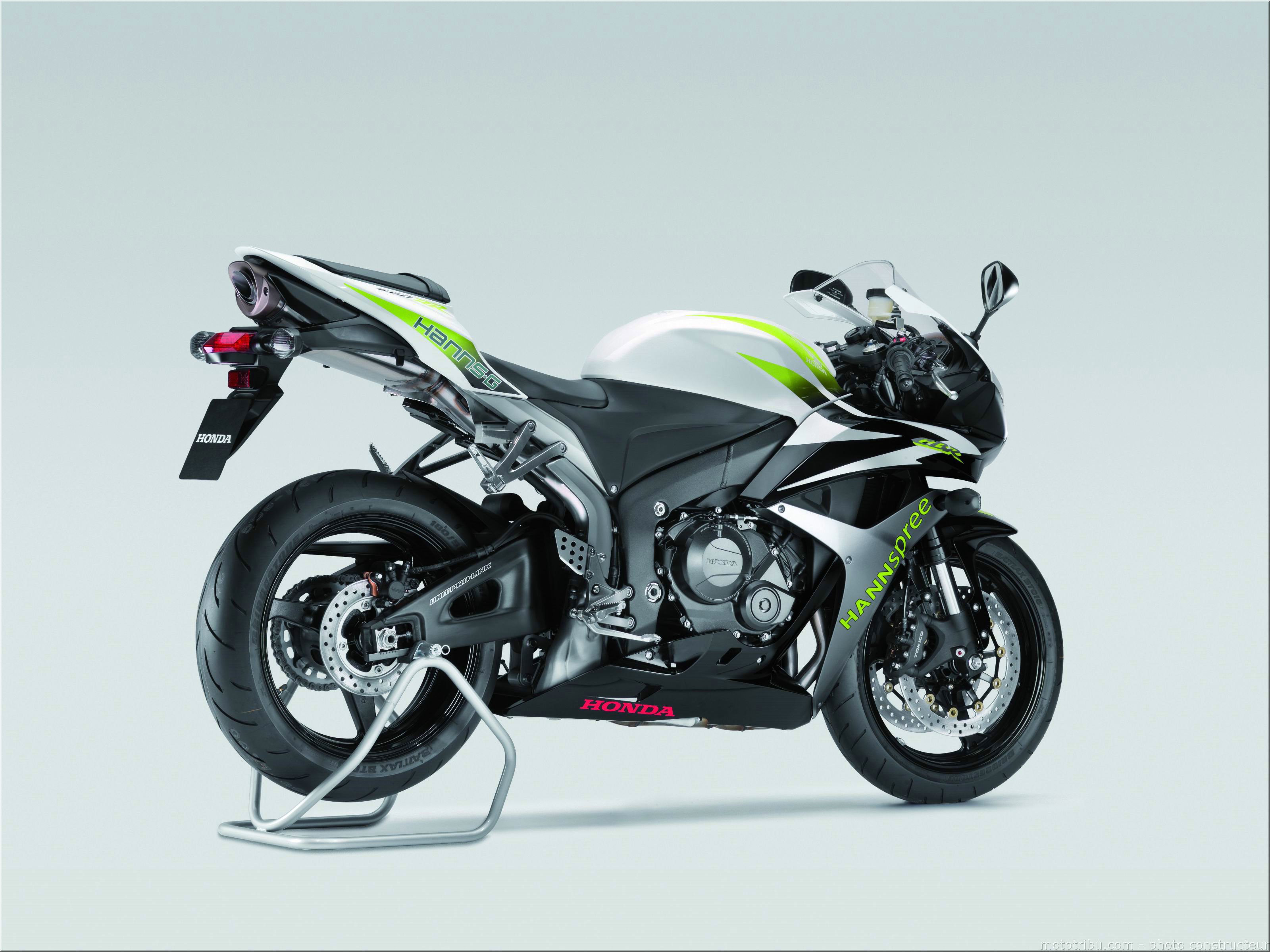 MOTO 