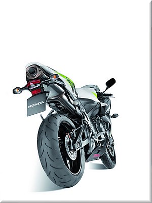 honda600cbr-hannspree-2008012.jpg