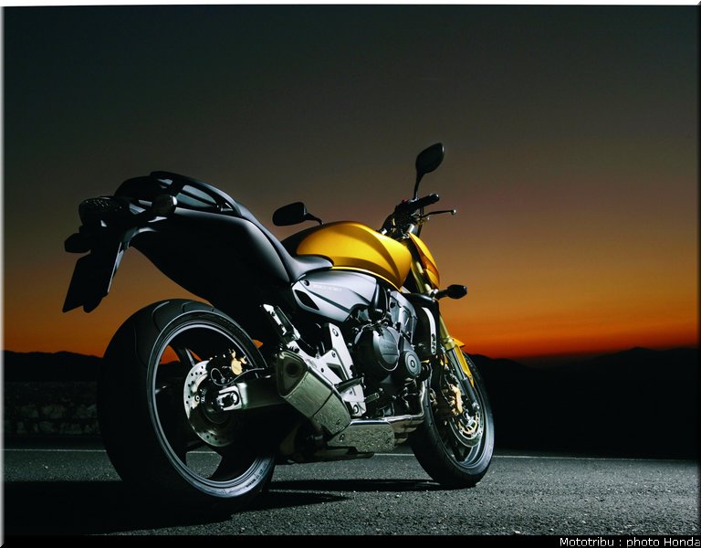 honda_600hornet_2008_005