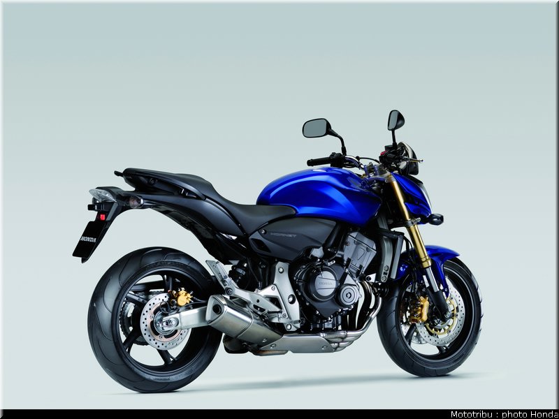 honda_600hornet_2008_015