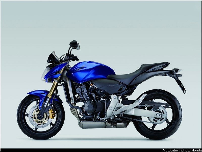 honda_600hornet_2008_025