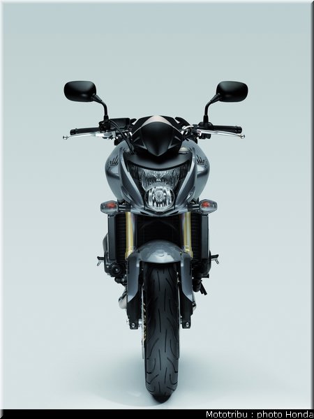 honda_600hornet_2008_034