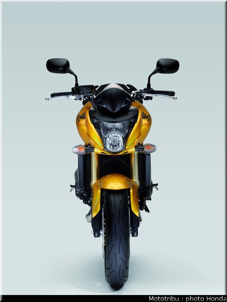 honda_600hornet_2008_036