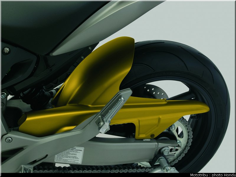 honda_600hornet_2008_049