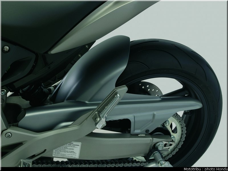 honda_600hornet_2008_050