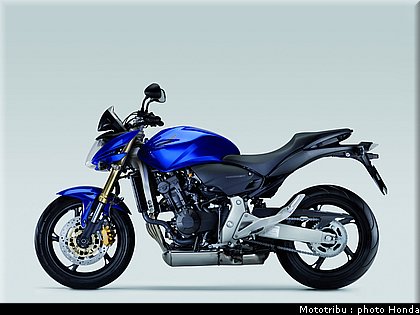 honda_600hornet_2008_025.jpg