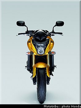 honda_600hornet_2008_036.jpg