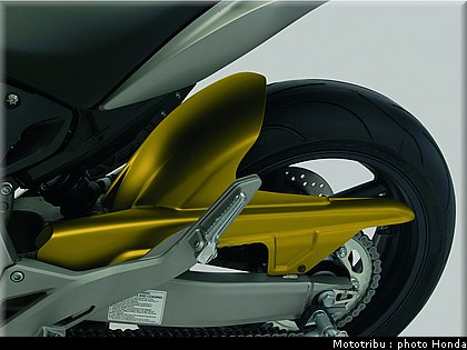 honda_600hornet_2008_049.jpg