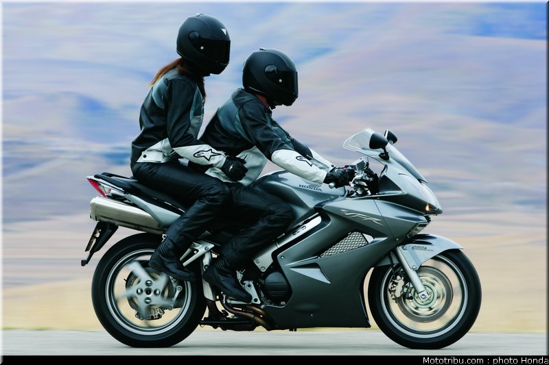 honda_800_vfr_2008_002